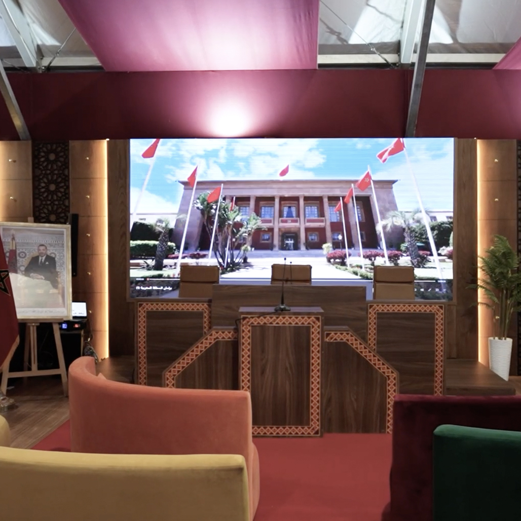 photo du stand du Parlement 2025